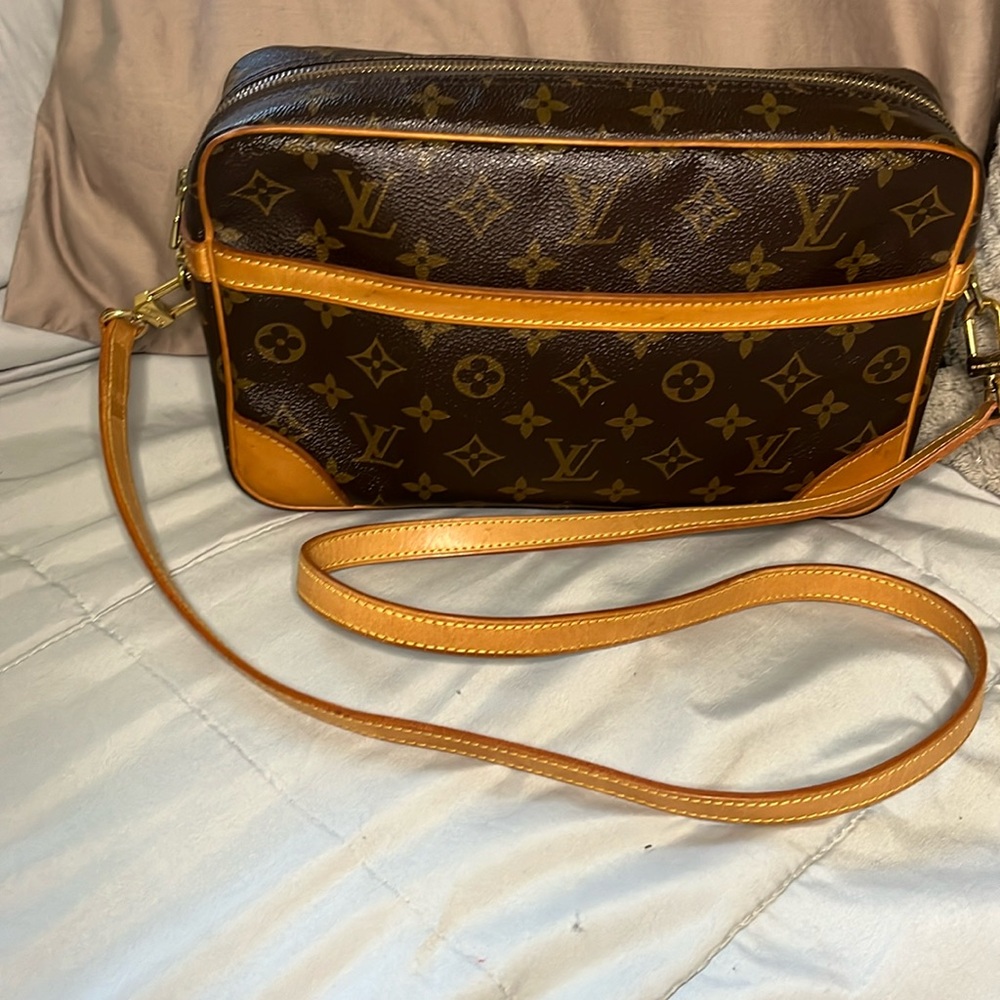 Authentic Louis Vuitton Compiegne 28, converted to crossbody